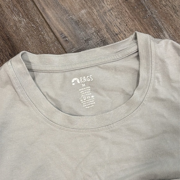 Rags Essential Grey Pocket Tee Medium - Picture 5 of 5